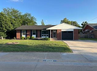 5509 Comanche Rd, Great Bend, KS 67530