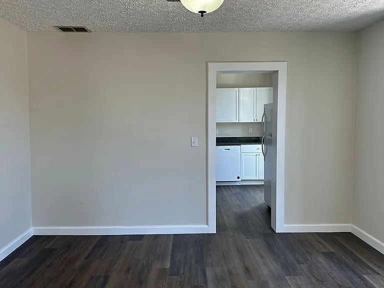 1024 Main St — Photo 5