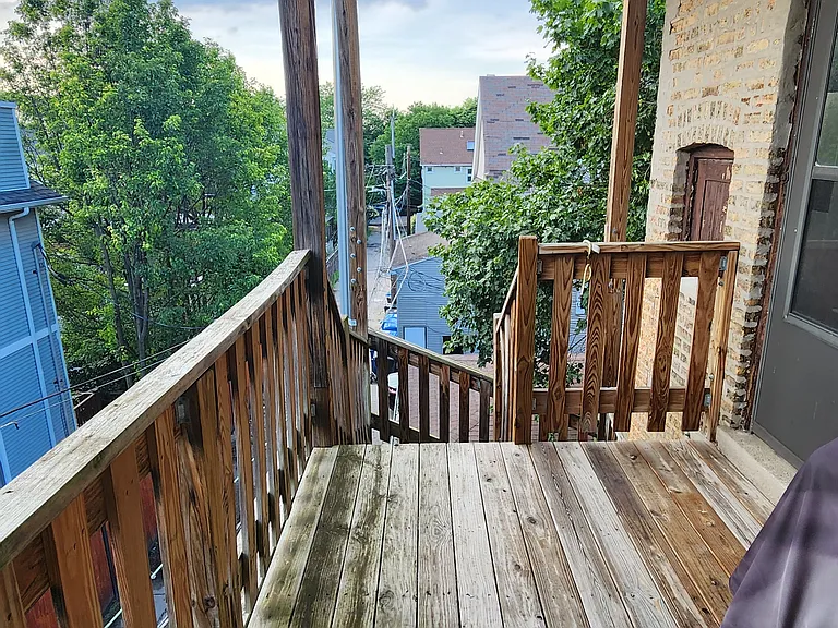 2010 W Leland Ave #3 — Photo 16