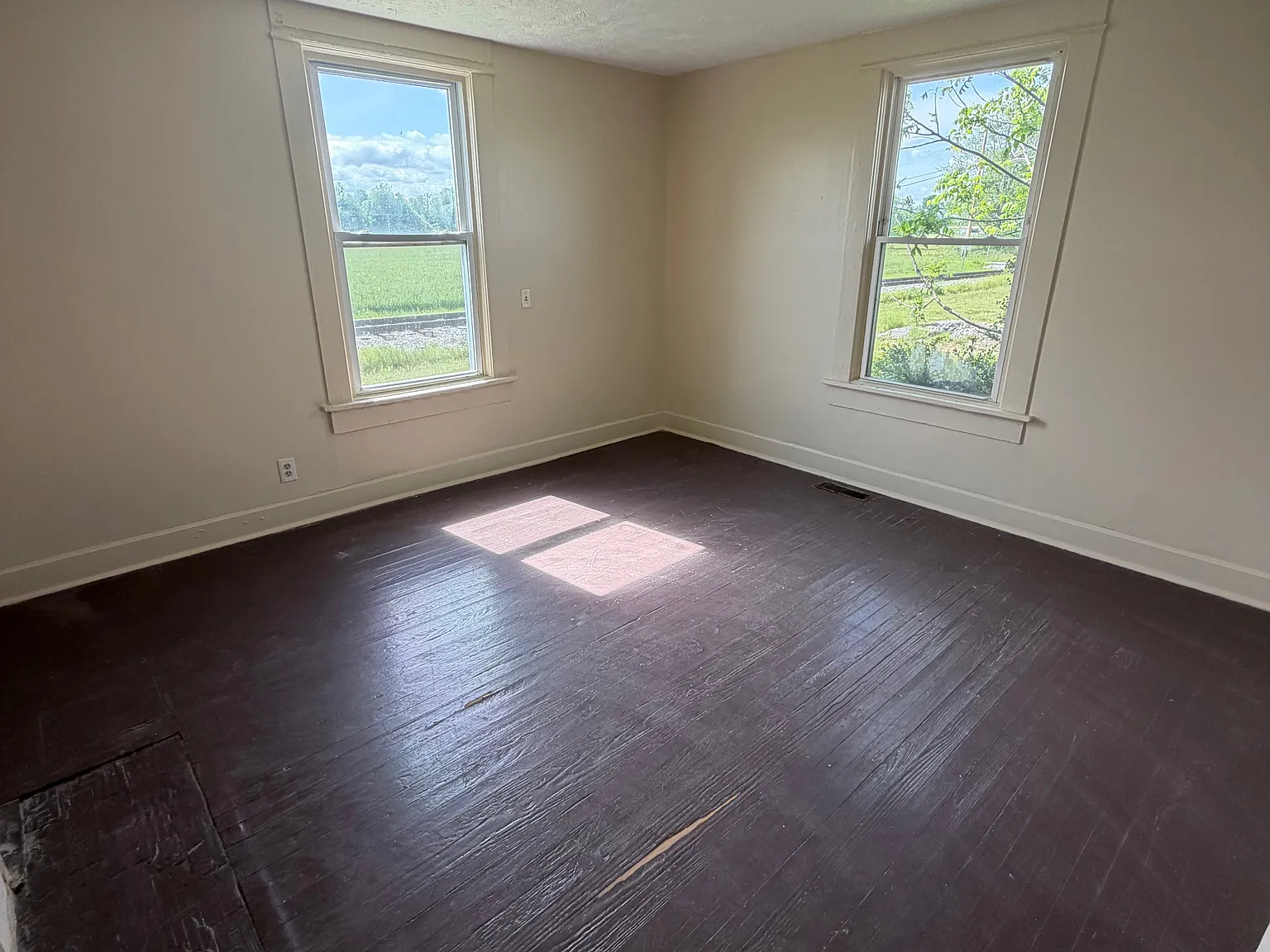 3 bed, 1659 sqft, $1,100 — Photo 4
