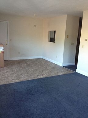 3rd image of 18 Clearview Dr