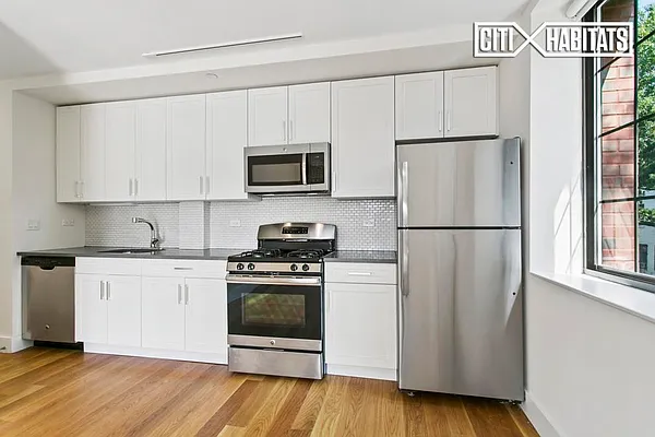 Rented by Citi Habitats | media 28