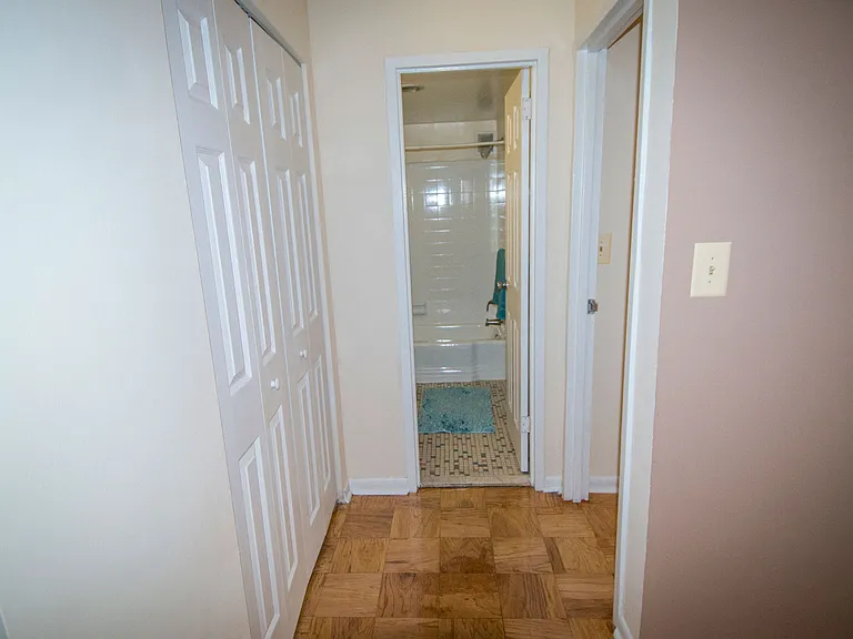 Steward Tower Apartments — Photo 61