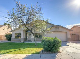 2055 E Smoke Tree Rd, Gilbert, AZ 85296