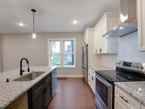 5th image of 389-391 Berkeley Rd