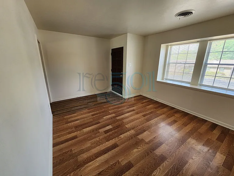 29 Brookview Dr — Photo 3