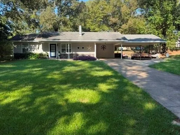 338 Flowers Rd, Pineville, LA 71360