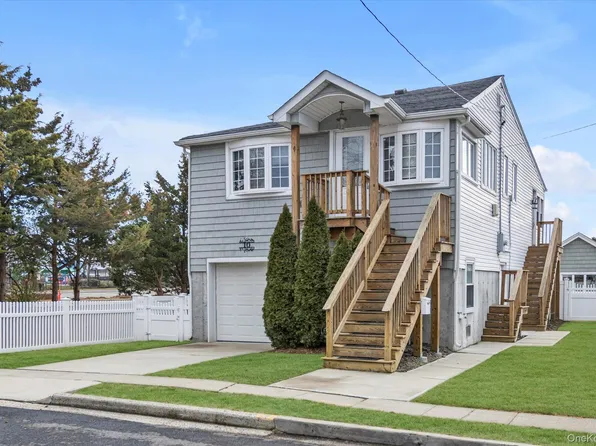 10 Fulton Street E, East Rockaway, NY 11518