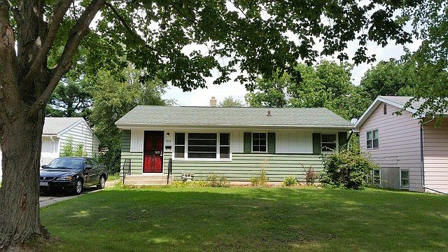 1st image of 1311 Barton Blvd