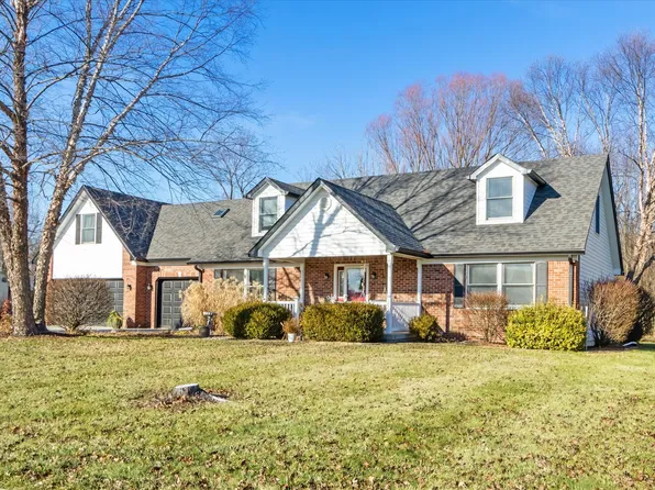 5272 W Village Dr, New Palestine, IN 46163