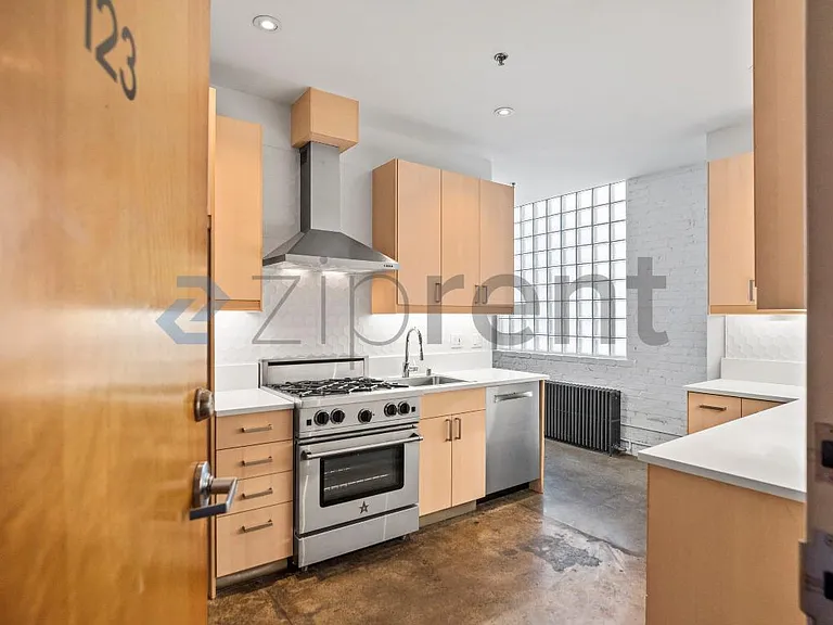1018 4th Ave #123 — Photo 5
