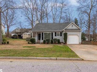 6 Autumnwood Way, Simpsonville, SC 29681