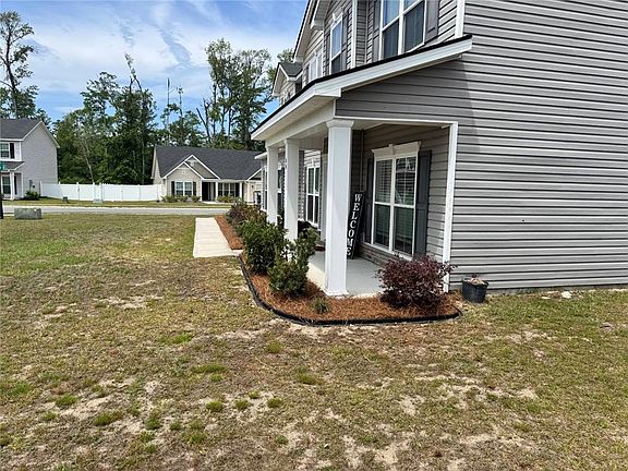 2nd image of 44 Crabapple Ln