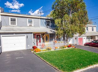 40 Clifford Rd, Menands, NY 12204