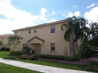 2250 Shoma Dr, Wellington, FL 33414