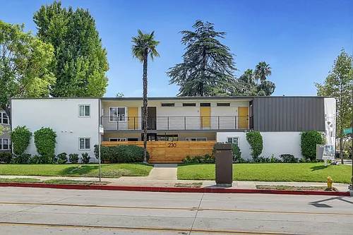 230 E California Blvd #I Photo 1
