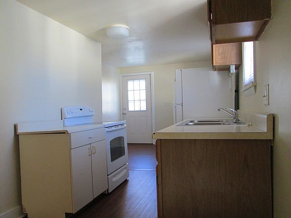 5th image of 29 3rd St #2