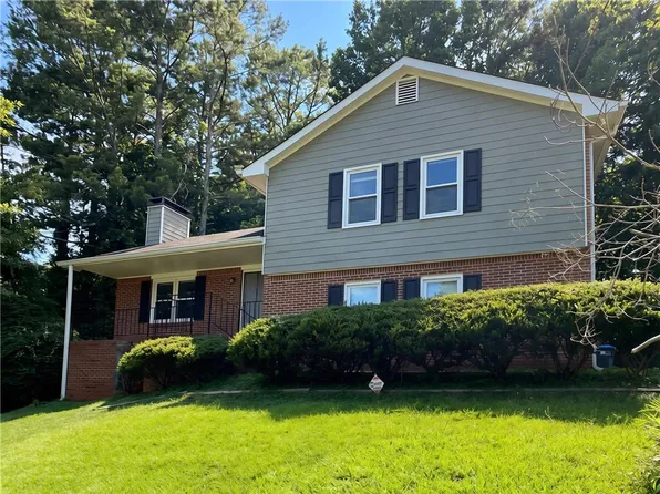 33-0 Chief Cir, Lawrenceville, GA 30043