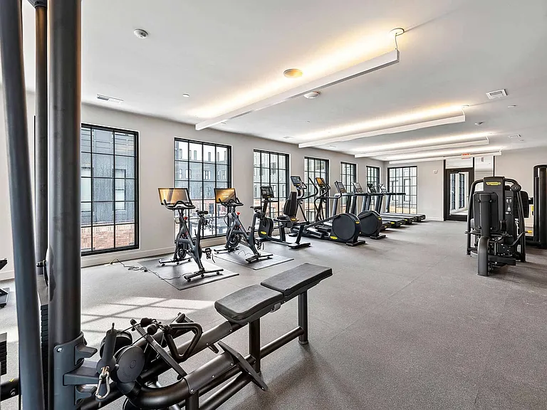 08 - Jaeger Square - Fitness Center 3