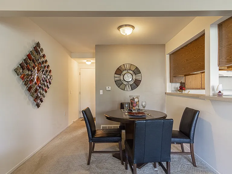 Southport Apartments — Photo 40