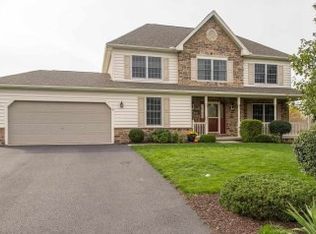 9 Greenwich Dr, Carlisle, PA