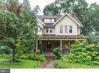 8111 High School Rd, Elkins Park, PA 19027