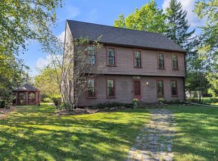 2413 W Ranch Rd, Mequon, WI 53092