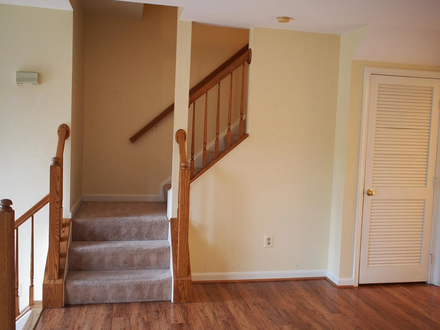 3 bed, 2.5 bath, 1320 sqft, $2,750 — Photo 3