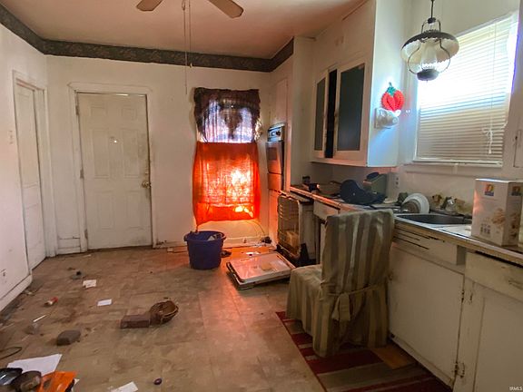 4th image of 707 Jackson Ave