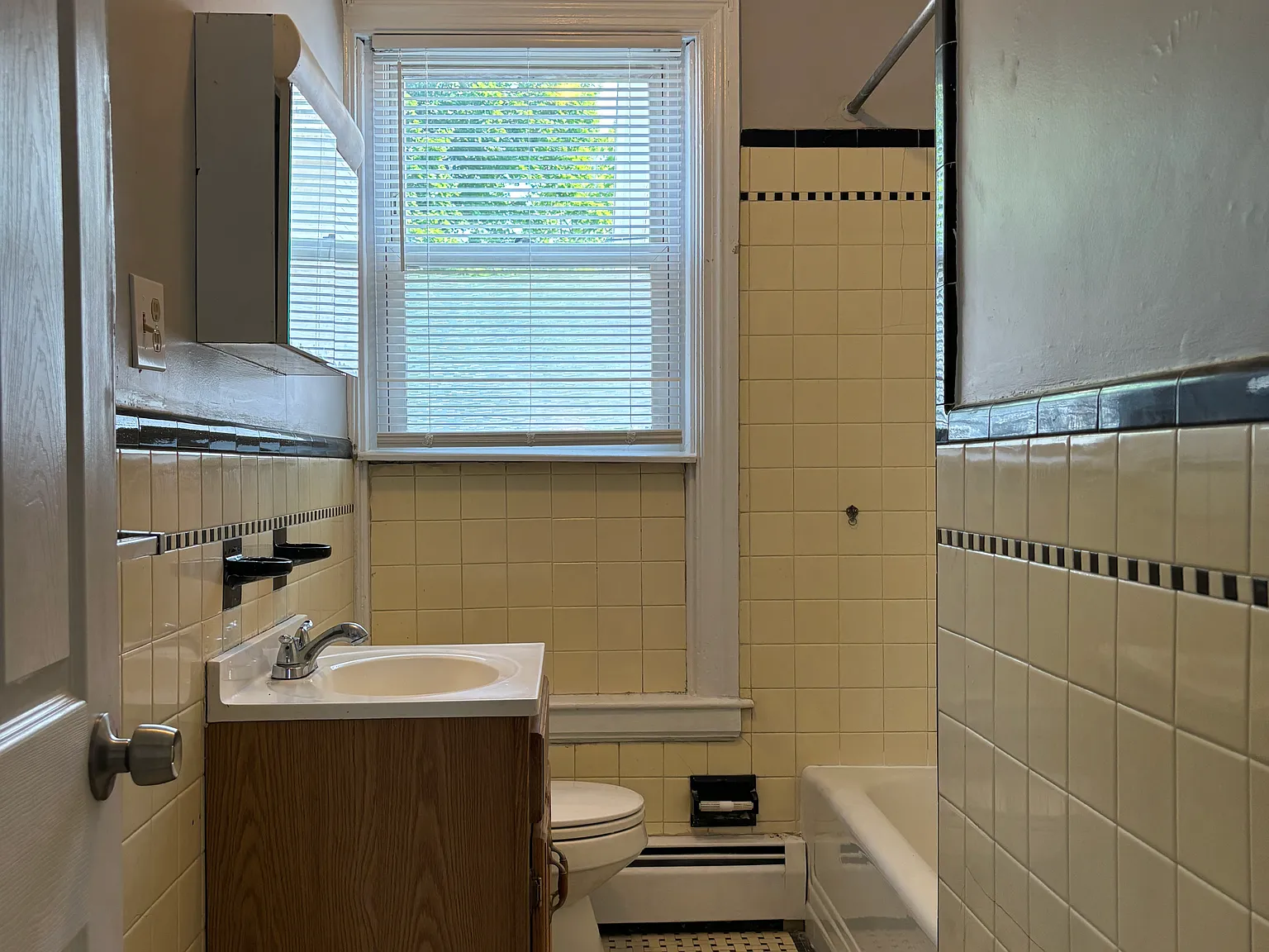 2 bed, $1,500 — Photo 4
