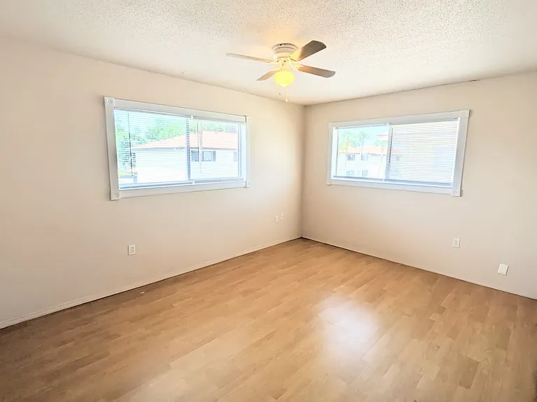 360 Base Ave E #424 — Photo 8