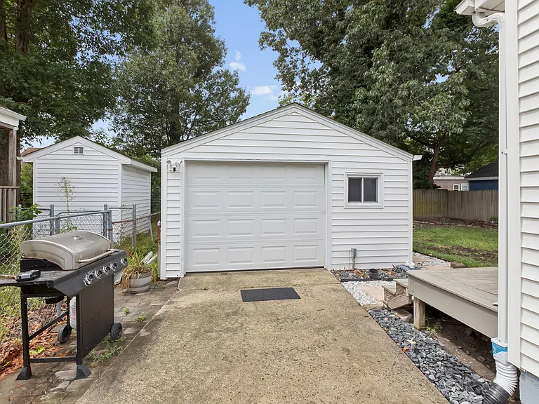 1325 Calla Ave — Photo 27
