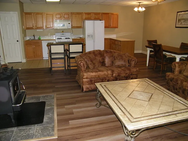 Large open floor plan greatroom.