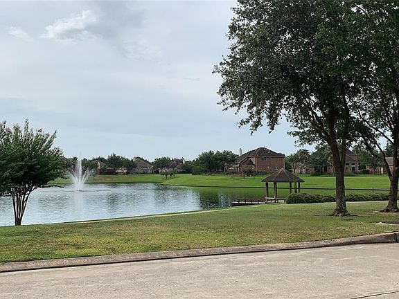 4th image of 3011 Grand Lakeview Dr