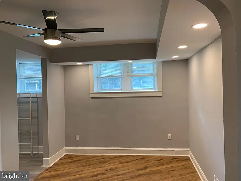 617-625 E Vernon Rd #3A — Photo 14