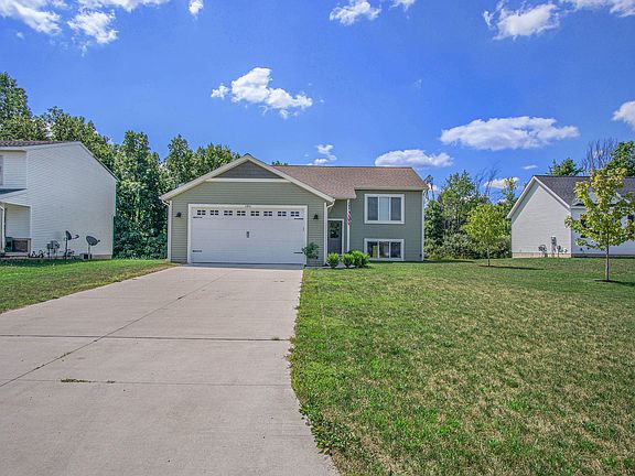 2nd image of 11851 Deerfield Dr