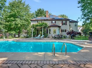 47 High St, Rensselaer, NY 12144