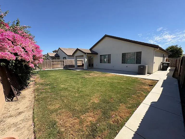 1620 W Porter Ave — Photo 32