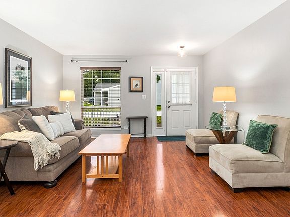 5th image of 6411 Parksleg Ct
