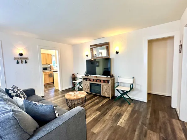 1677 2nd St, Arnold, CA 95223