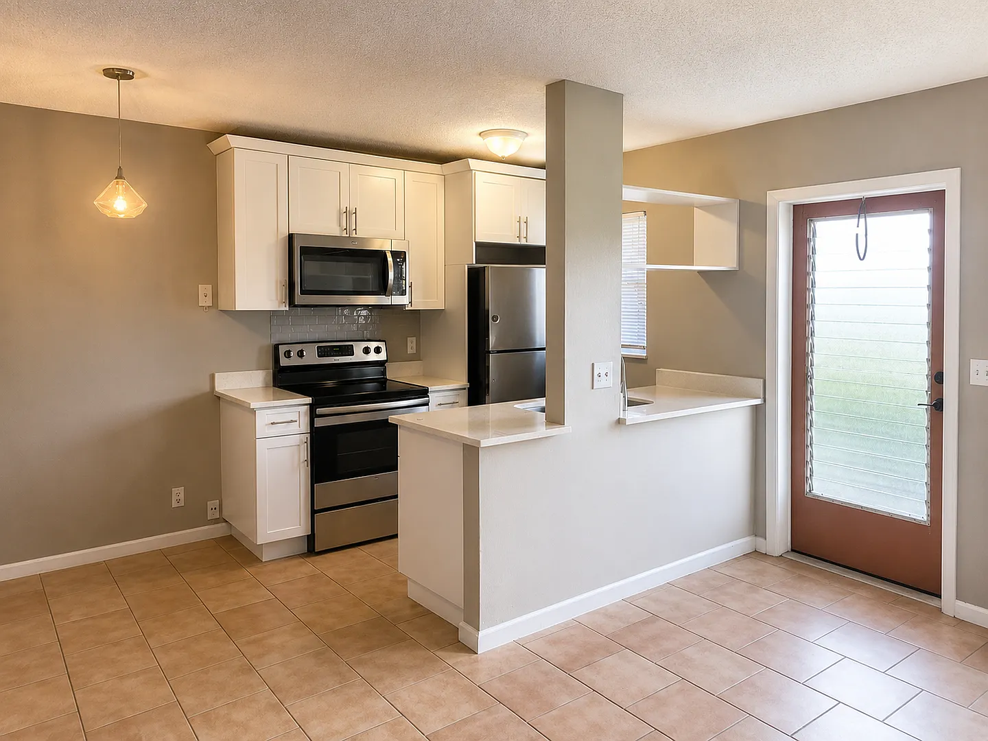 702 N L Street #13 — Photo 1
