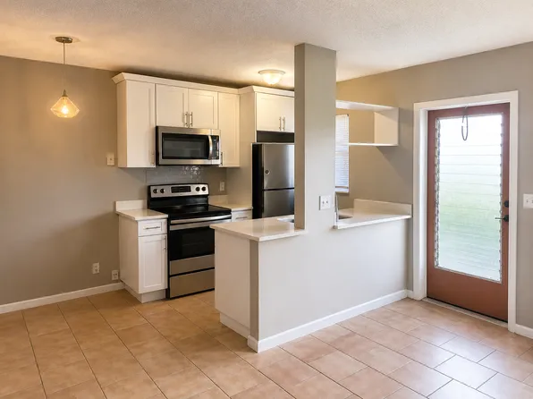 702 N L St, Lake Worth, FL