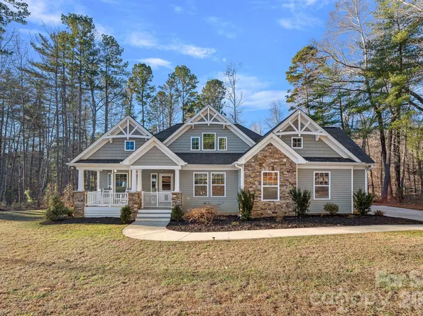 4448 Outlook Dr, Iron Station, NC 28080