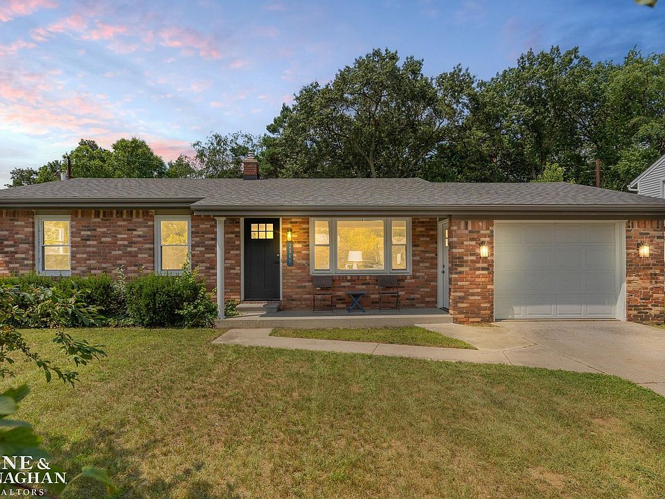 1st image of 2849 20th Ave