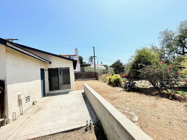 2350 Sea Breeze Dr — Photo 14