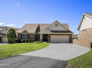 974 De Armond Ln, Maryville, TN 37804