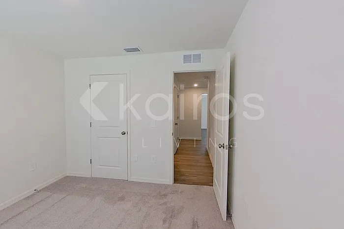 4020 Garden Blvd — Photo 9