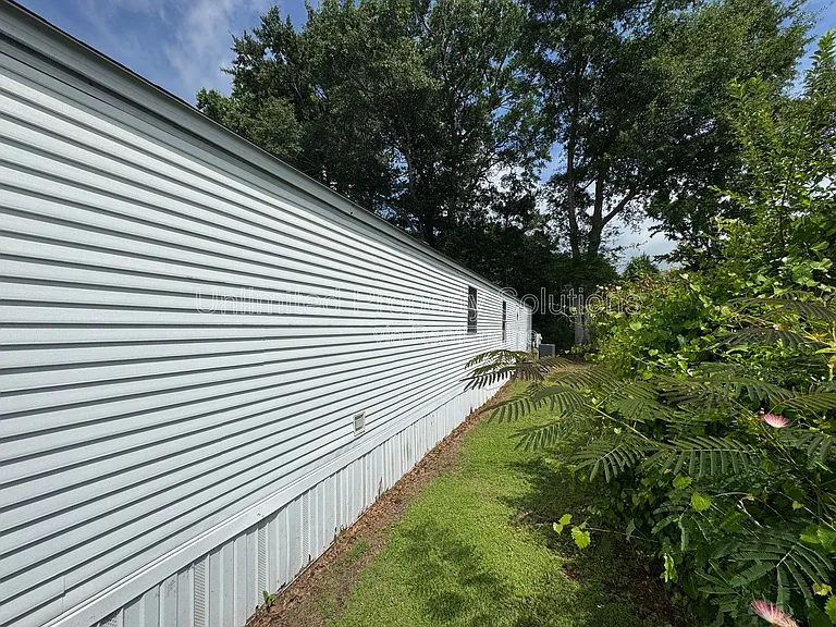 9499 Wendi Dr NE #I — Photo 3
