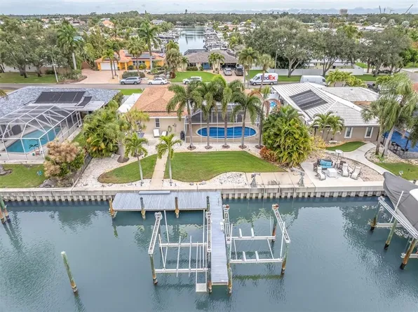 4200 46th Ave S, Saint Petersburg, FL 33711