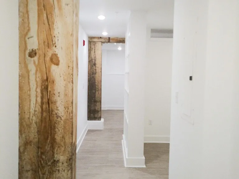 425 N Prince St #4 — Photo 4